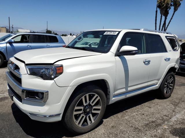 JTEBU5JR8J5588155 - 2018 TOYOTA 4RUNNER SR5/SR5 PREMIUM WHITE photo 1