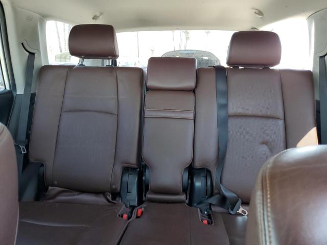 JTEBU5JR8J5588155 - 2018 TOYOTA 4RUNNER SR5/SR5 PREMIUM WHITE photo 10