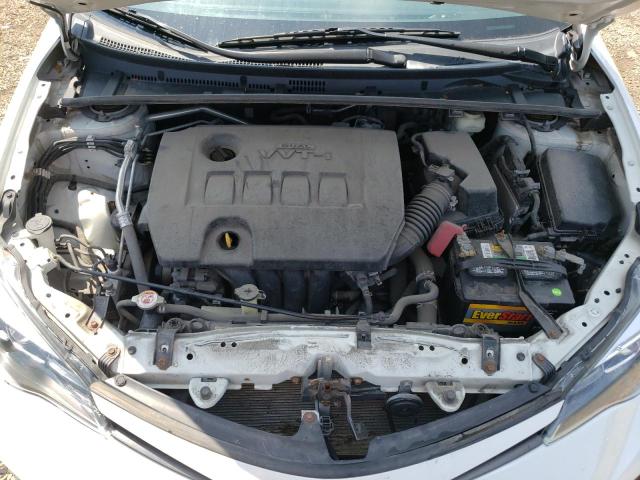 5YFBURHEXJP777441 - 2018 TOYOTA COROLLA L თეთრი ფოტო 11