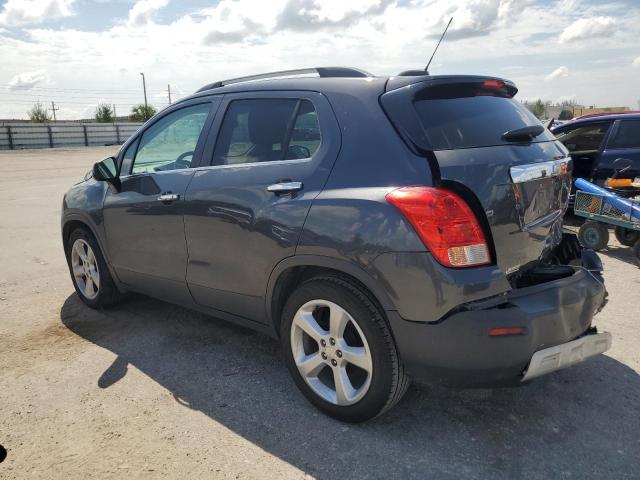 3GNCJMSB2GL204075 - 2016 CHEVROLET TRAX LTZ GRAY photo 2