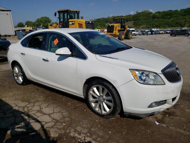 1G4PP5SK9E4170178 - 2014 BUICK VERANO WHITE photo 4