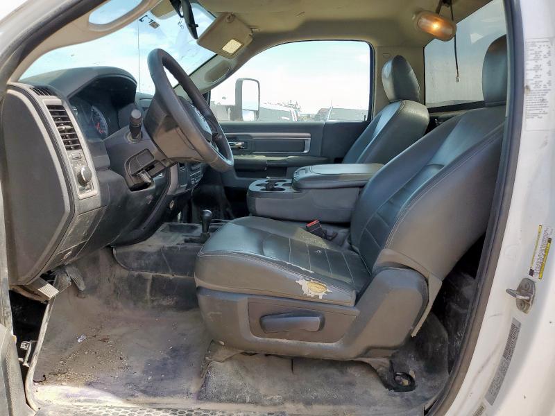 3C7WRTAL2JG394840 - 2018 RAM 3500 白色 照片 7