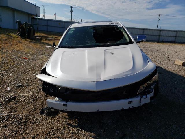 2G1125S36J9109890 - 2018 CHEVROLET IMPALA PREMIER WHITE photo 5