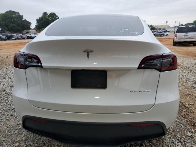 7SAYGDEEXPF781926 - 2023 TESLA MODEL Y WHITE photo 6