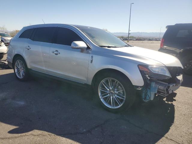 2LMHJ5AT9KBL03253 - 2019 LINCOLN MKT Silber Foto 4