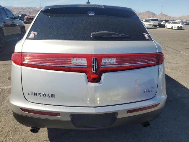 2LMHJ5AT9KBL03253 - 2019 LINCOLN MKT Silber Foto 6