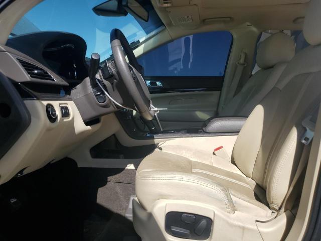 2LMHJ5AT9KBL03253 - 2019 LINCOLN MKT Silber Foto 7