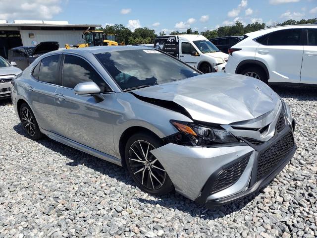 4T1G11AK8NU690674 - 2022 TOYOTA CAMRY SE ვერცხლისფერი ფოტო 4
