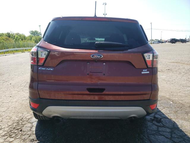 1FMCU0GD5JUA20664 - 2018 FORD ESCAPE SE BROWN photo 6