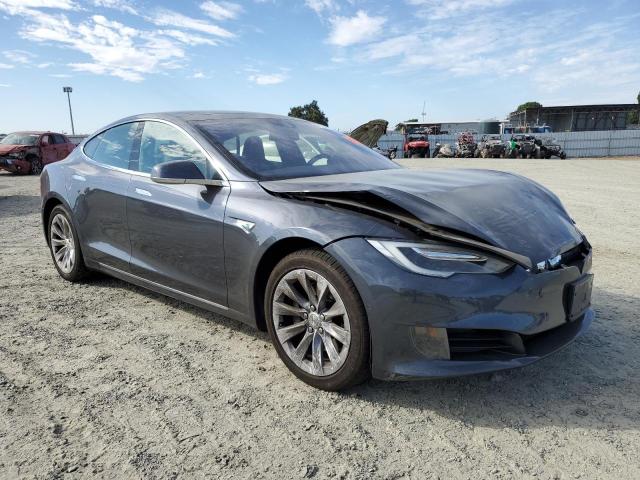 5YJSA1E16GF160408 - 2016 TESLA MODEL S GRAY photo 4