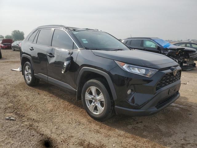 2T3P1RFV9MC211607 - 2021 TOYOTA RAV4 XLE BLACK photo 4