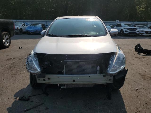 3N1CN7AP6KL870427 - 2019 NISSAN VERSA S Gümüş foto 5