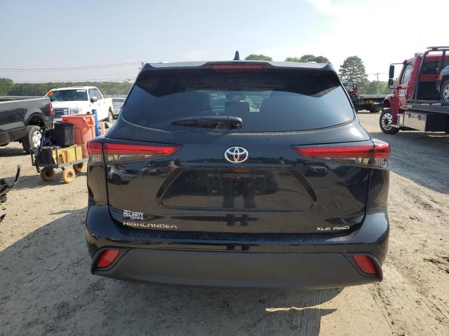 5TDGZRBH2NS226721 - 2022 TOYOTA HIGHLANDER XLE BLACK photo 6
