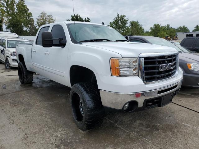 1GTHK23698F141778 - 2008 GMC SIERRA K2500 HEAVY DUTY WHITE photo 4