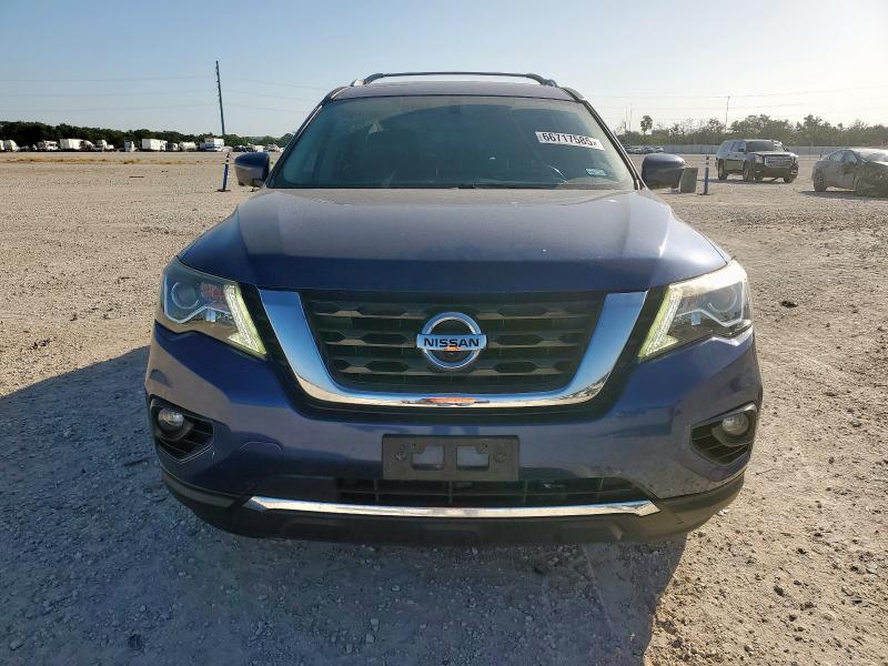 5N1DR2MM4JC638263 - 2018 NISSAN PATHFINDER S Blau Foto 5