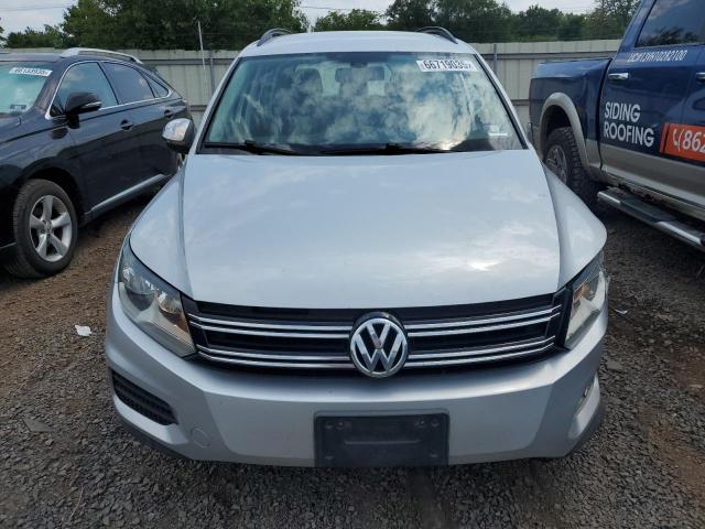 WVGAV7AX4HK022153 - 2017 VOLKSWAGEN TIGUAN S SILVER photo 5
