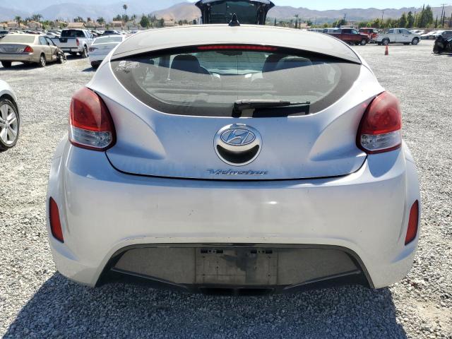 KMHTC6AD6CU035305 - 2012 HYUNDAI VELOSTER SILVER photo 6