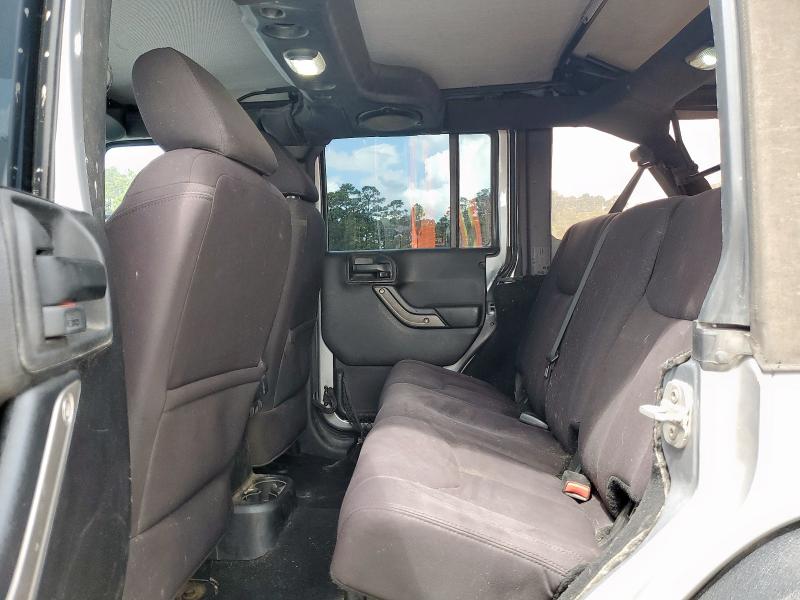 1C4BJWDG5EL104344 - 2014 JEEP WRANGLER U SPORT 银色 照片 11