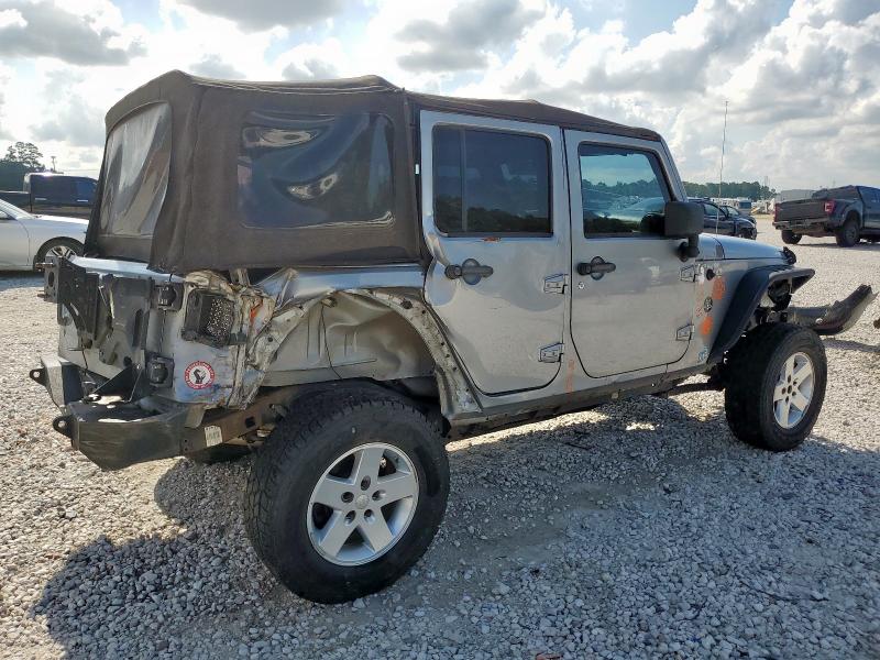 1C4BJWDG5EL104344 - 2014 JEEP WRANGLER U SPORT 银色 照片 3