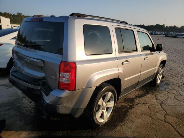 1C4NJPFA1HD115433 - 2017 JEEP PATRIOT LATITUDE SILVER photo 3