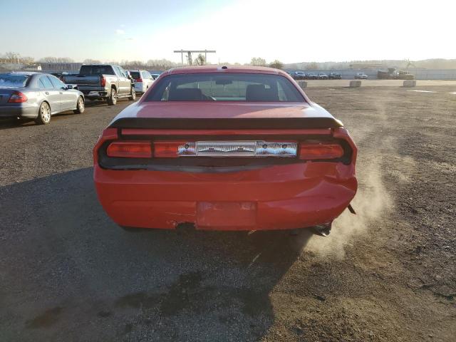 2B3CJ4DV5AH178072 - 2010 DODGE CHALLENGER SE RED photo 6