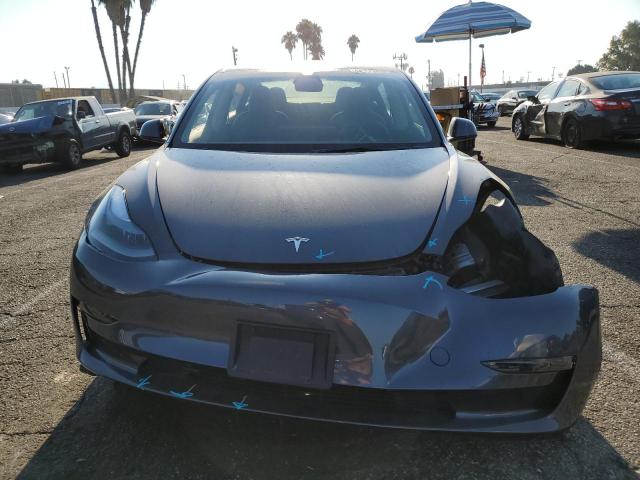 5YJ3E1EA8PF651555 - 2023 TESLA MODEL 3 ნაცრისფერი ფოტო 5