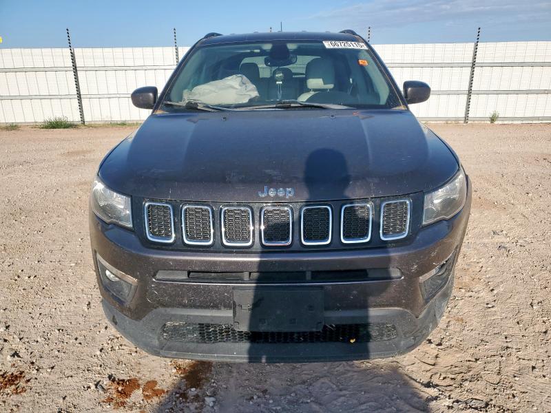 3C4NJCBB0JT248062 - 2018 JEEP COMPASS LATITUDE GRAY photo 5