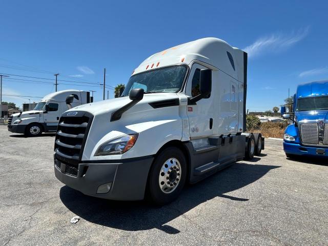 3AKJHHDR4LSLH2196 - 2020 FREIGHTLINER CASCADIA 1 WHITE photo 2