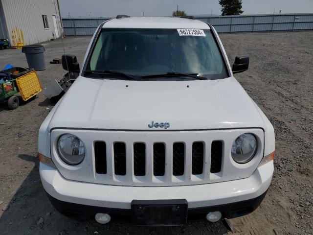 1C4NJRFB4ED778110 - 2014 JEEP PATRIOT LATITUDE WHITE photo 5