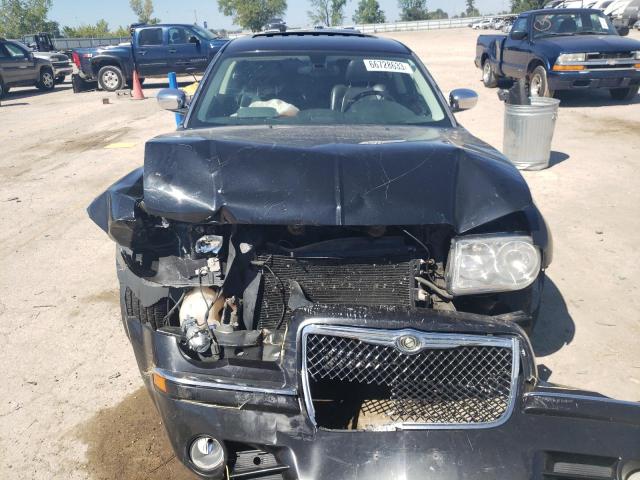 2C3KA63T49H608325 - 2009 CHRYSLER 300C BLACK photo 5