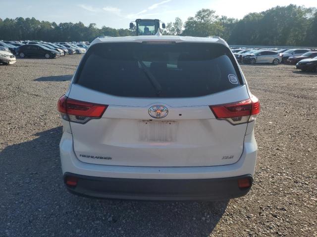 5TDKZRFH6KS552831 - 2019 TOYOTA HIGHLANDER SE WHITE photo 6