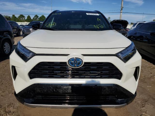 2T3E6RFV6NW035236 - 2022 TOYOTA RAV4 XSE WHITE photo 5