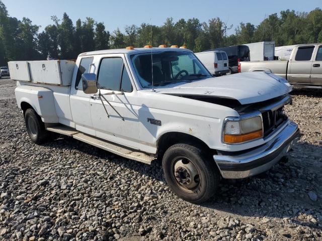 1FTJX35M7PKA54438 - 1993 FORD F350 WHITE photo 4