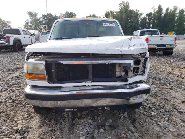 1FTJX35M7PKA54438 - 1993 FORD F350 WHITE photo 5