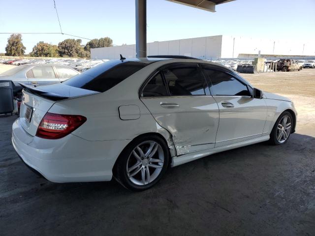 WDDGF4HB3CR207479 - 2012 MERCEDES-BENZ C 250 WHITE photo 3