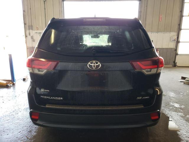 5TDJZRFH7KS916119 - 2019 TOYOTA HIGHLANDER SE BLACK photo 6