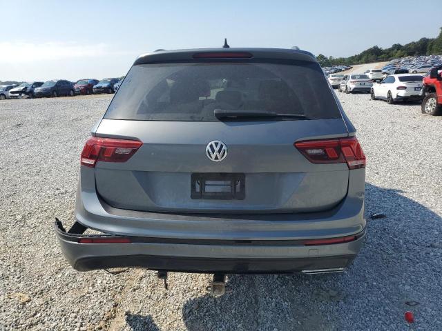 3VV3B7AX8LM134043 - 2020 VOLKSWAGEN TIGUAN SE GRAY photo 6