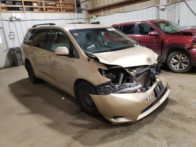 5TDKK3DC5BS126878 - 2011 TOYOTA SIENNA LE 金色 照片 4