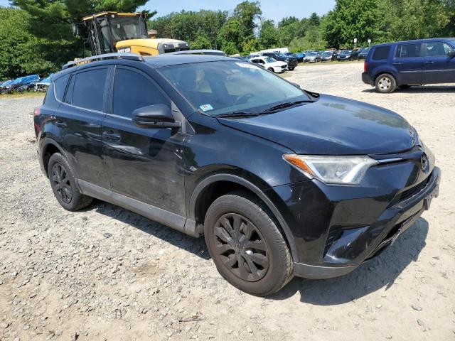 2T3BFREV3JW725542 - 2018 TOYOTA RAV4 LE შავი ფოტო 4