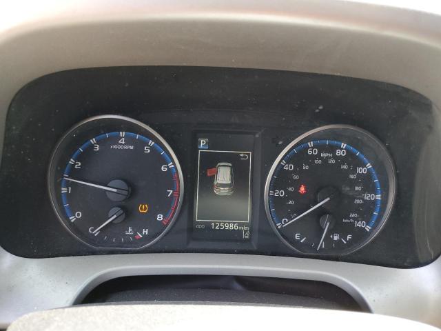 2T3BFREV3JW725542 - 2018 TOYOTA RAV4 LE შავი ფოტო 9