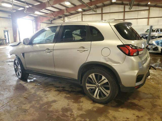 JA4ARUAU4MU017685 - 2021 MITSUBISHI OUTLANDER ES SILVER photo 2