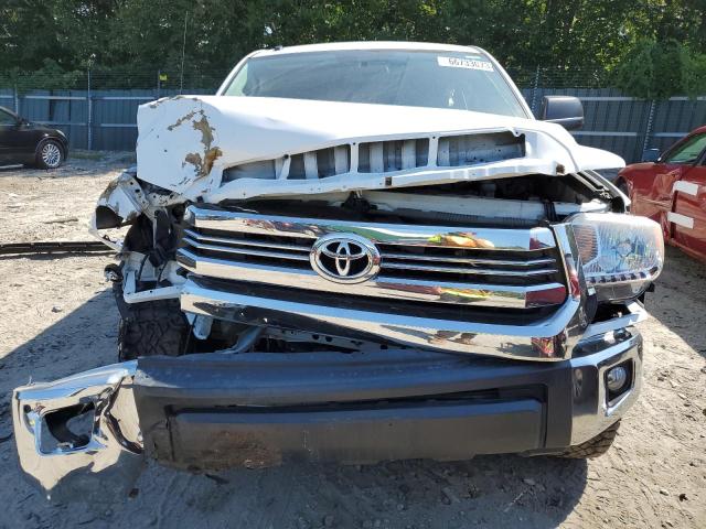 5TFDY5F12GX498954 - 2016 TOYOTA TUNDRA CREWMAX SR5 WHITE photo 5