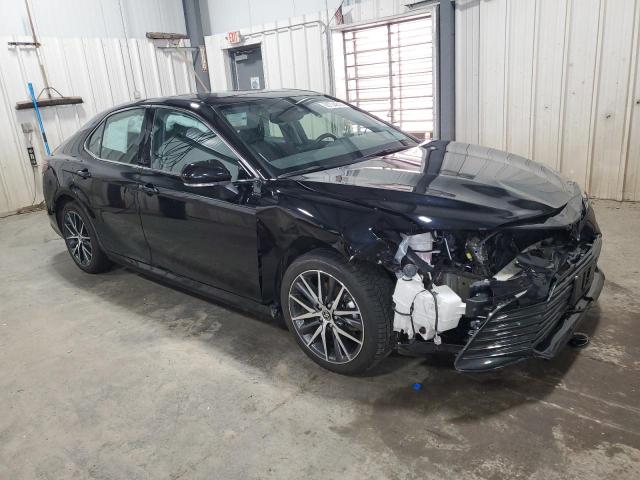 4T1F11BK4PU089064 - 2023 TOYOTA CAMRY XLE BLACK photo 4