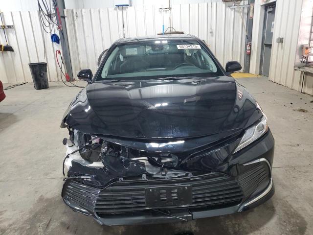 4T1F11BK4PU089064 - 2023 TOYOTA CAMRY XLE BLACK photo 5