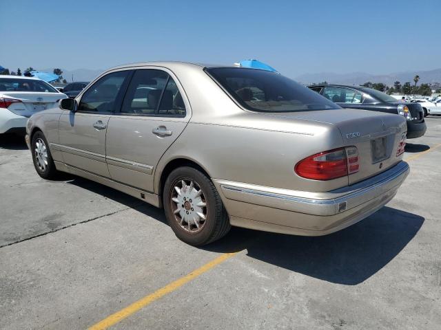 WDBJF65J61B246885 - 2001 MERCEDES-BENZ E 320 TAN photo 2