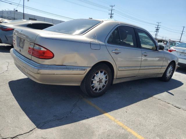 WDBJF65J61B246885 - 2001 MERCEDES-BENZ E 320 TAN photo 3