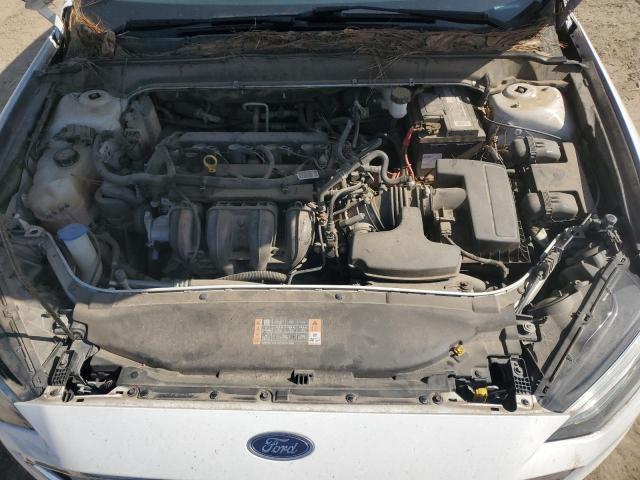 3FA6P0H72JR195744 - 2018 FORD FUSION SE 白色 照片 11