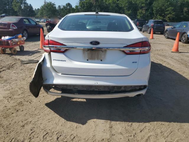 3FA6P0H72JR195744 - 2018 FORD FUSION SE 白色 照片 6