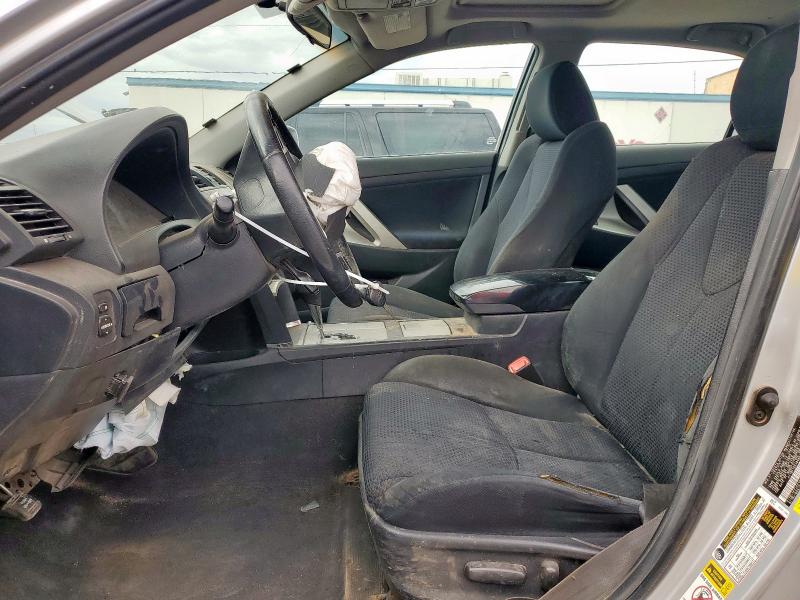 4T1BF3EKXBU660332 - 2011 TOYOTA CAMRY BASE فضي صورة 7