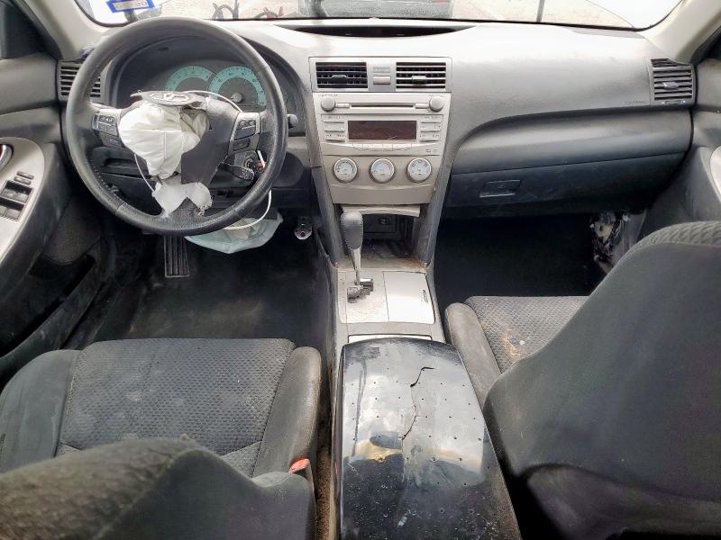 4T1BF3EKXBU660332 - 2011 TOYOTA CAMRY BASE فضي صورة 8